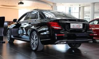 奔驰s450l双拼色落地价 奔驰e300l落地多少钱