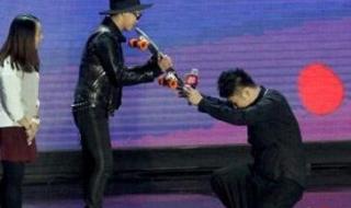 王菲演唱会一共有多少人 王菲演唱会完整版